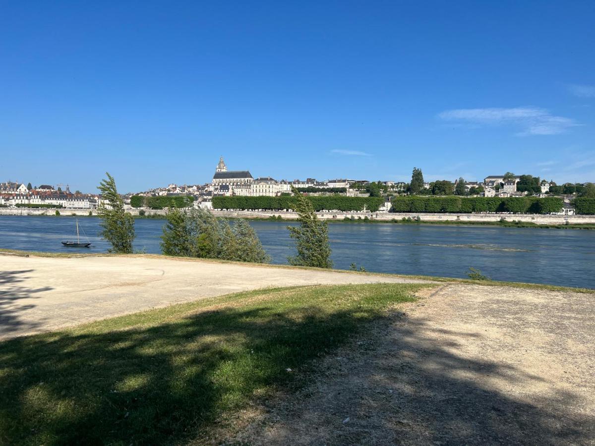 Quiniere - Entre Lac Et Foret - Hebergement Independant Avec Espace Kitchenette Blois Exteriör bild