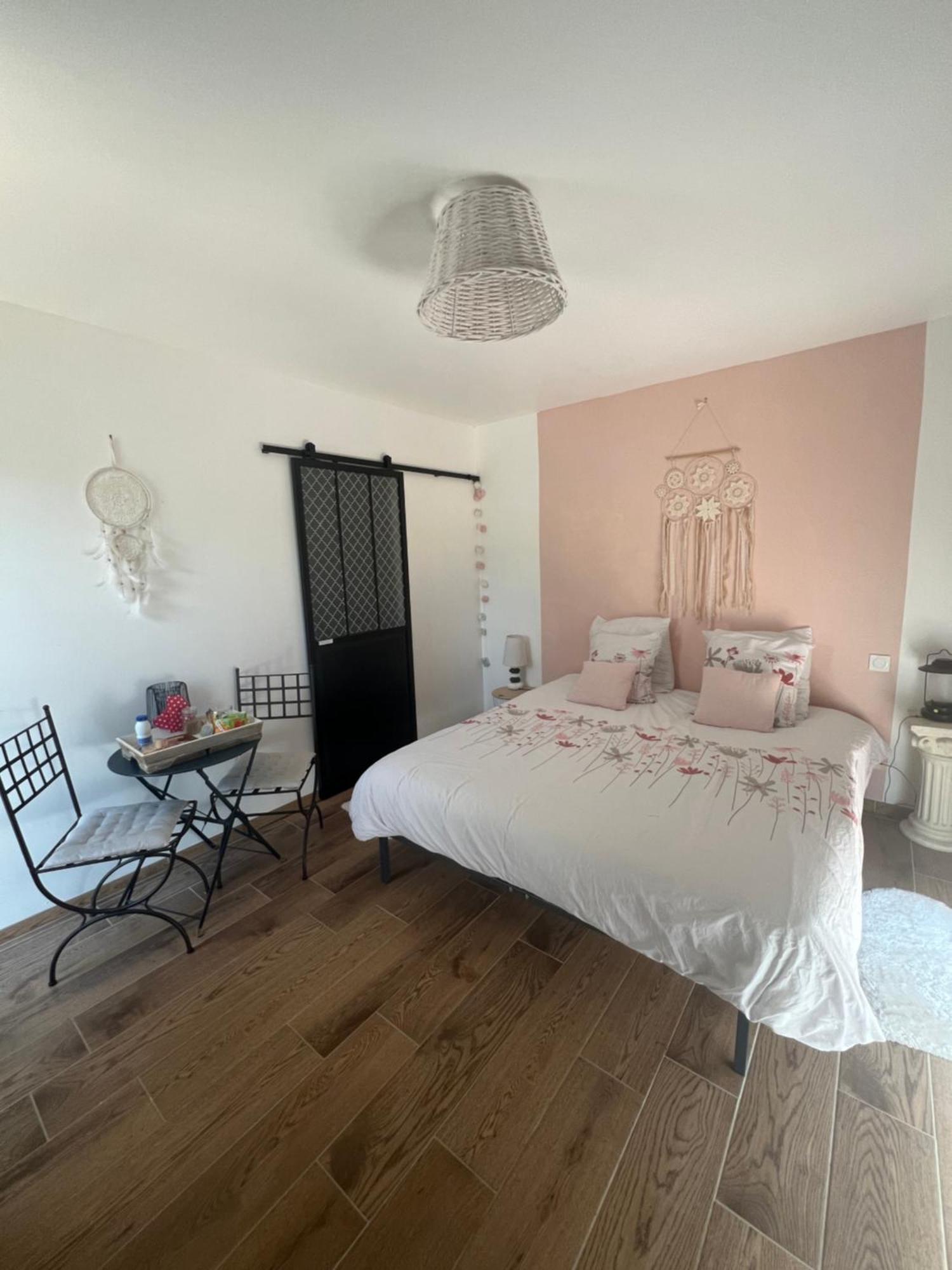 Quiniere - Entre Lac Et Foret - Hebergement Independant Avec Espace Kitchenette Blois Exteriör bild